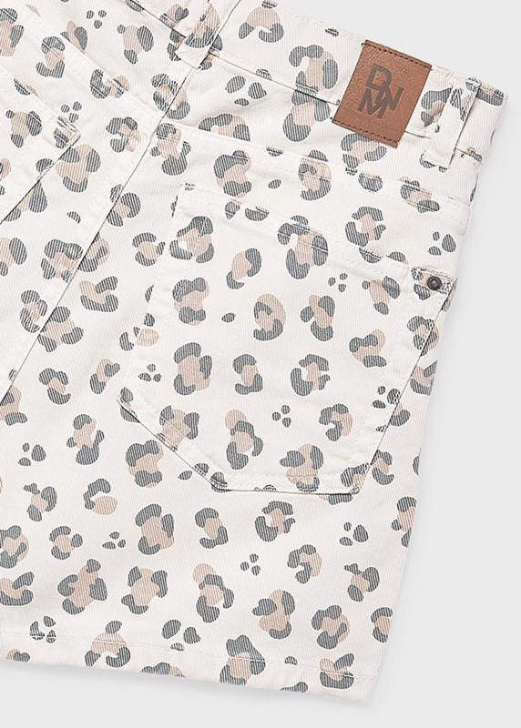 09E09686EDFCA04453AA4A7C1D41A4F1_ Pantalone corto