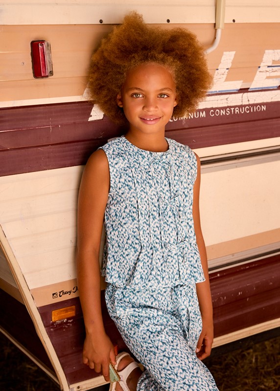 12331AE292B2AD9BDEC1CD14C2DB21A8_ Top